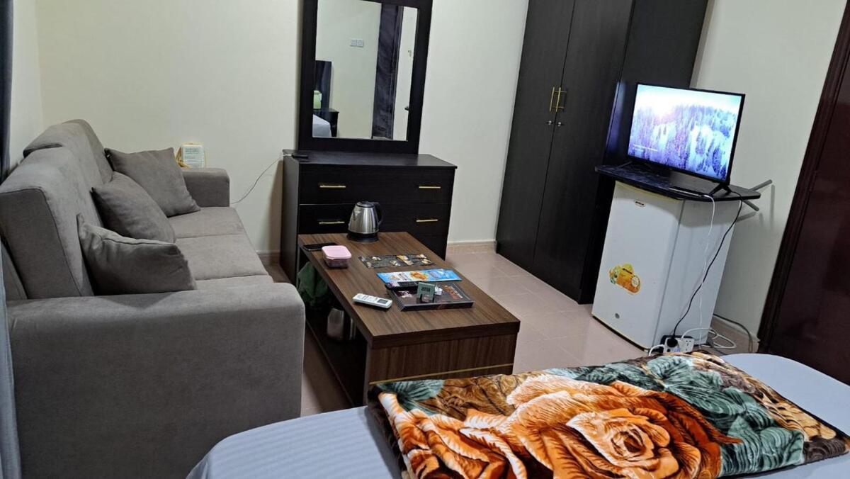 Dana Building Bed and Breakfast Muscat Exteriör bild